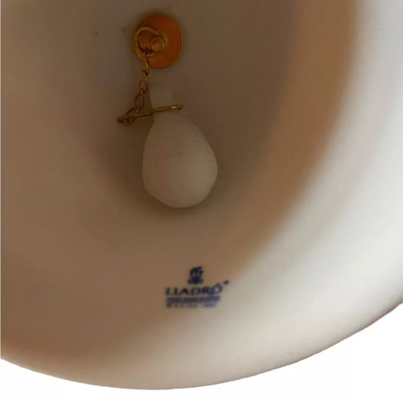 Lladro 1991 Christmas Bell Ornament - Picture 5 of 6